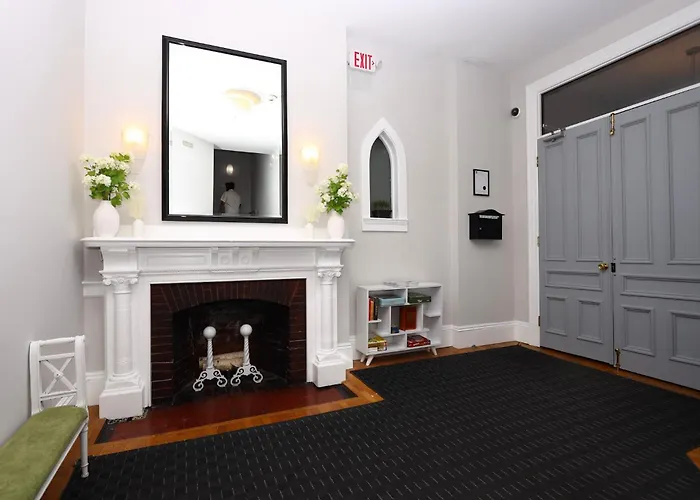 Cozy Newbury Street Studio, #5
